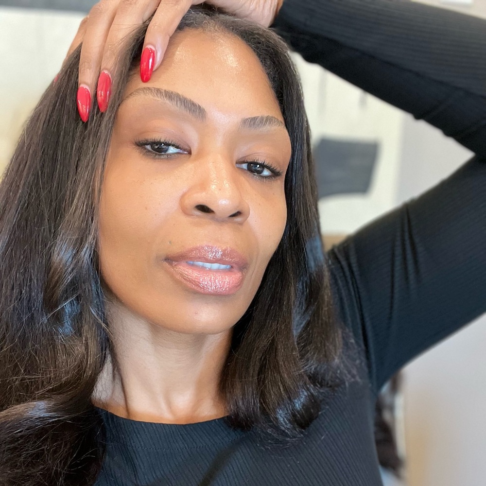 Meet your Posher, Adenike